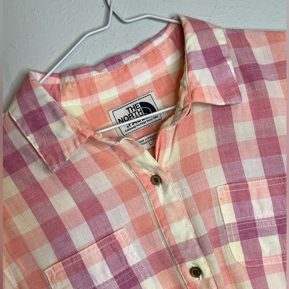 The North Face Women's Large Long Sleeve Cotton Plaid Button Up Pinks Shirt